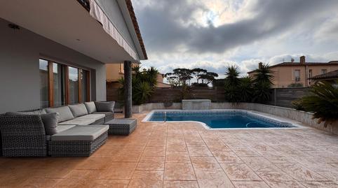 Foto 4 de Casa o xalet en venda a Carrer Enric Morera, Mont-ras, Girona