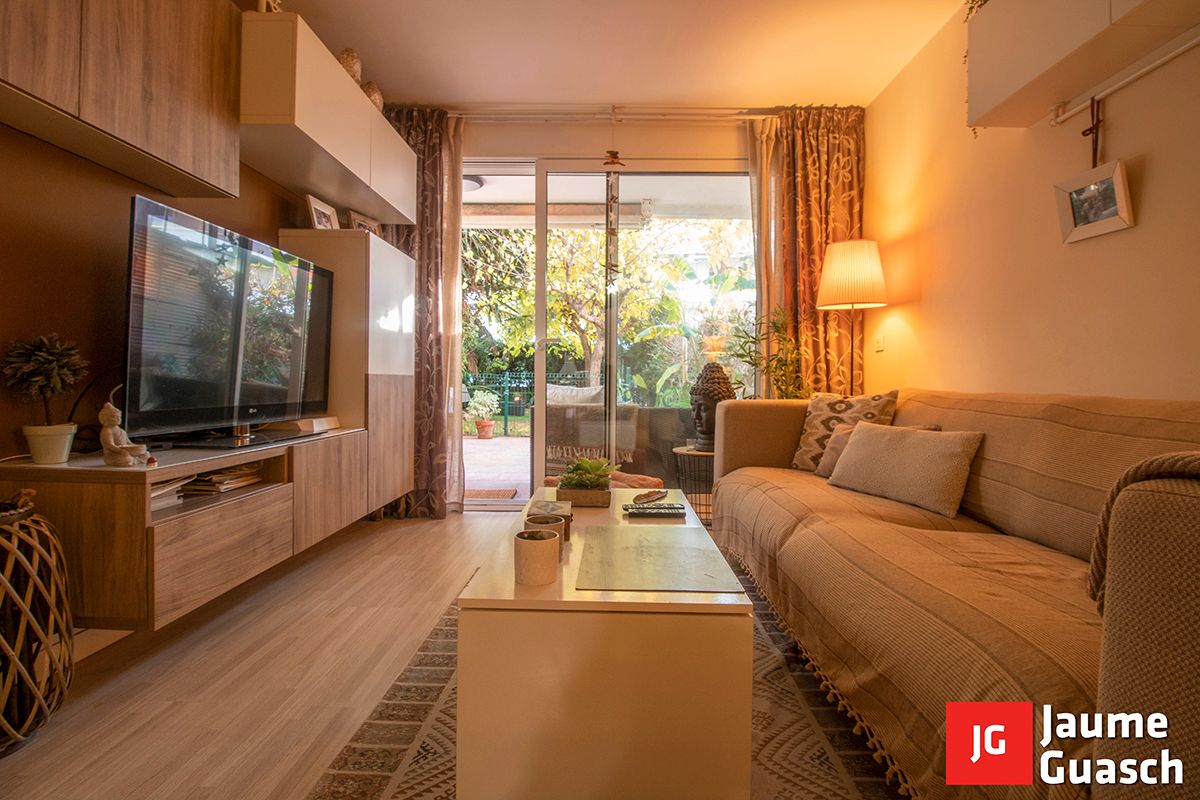 Sala d'estar de Planta baixa en venda en Altafulla amb Calefacció, Jardí privat i Parquet