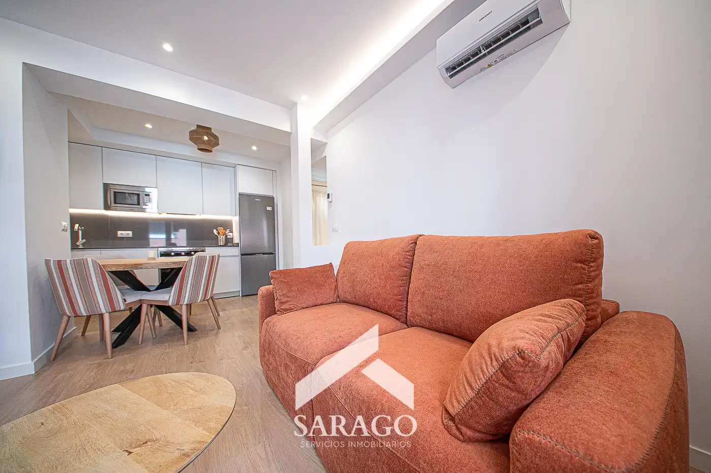 Sala de estar de Piso de alquiler en Madrid con Aire acondicionado, Calefacción y Amueblado