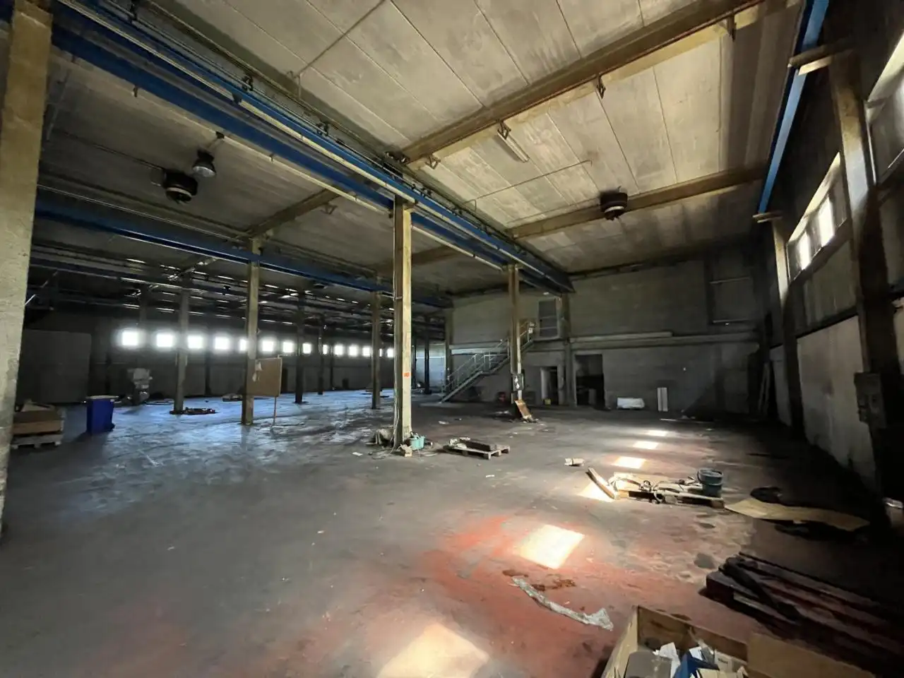 Nave industrial en venta en Manlleu con Alarma