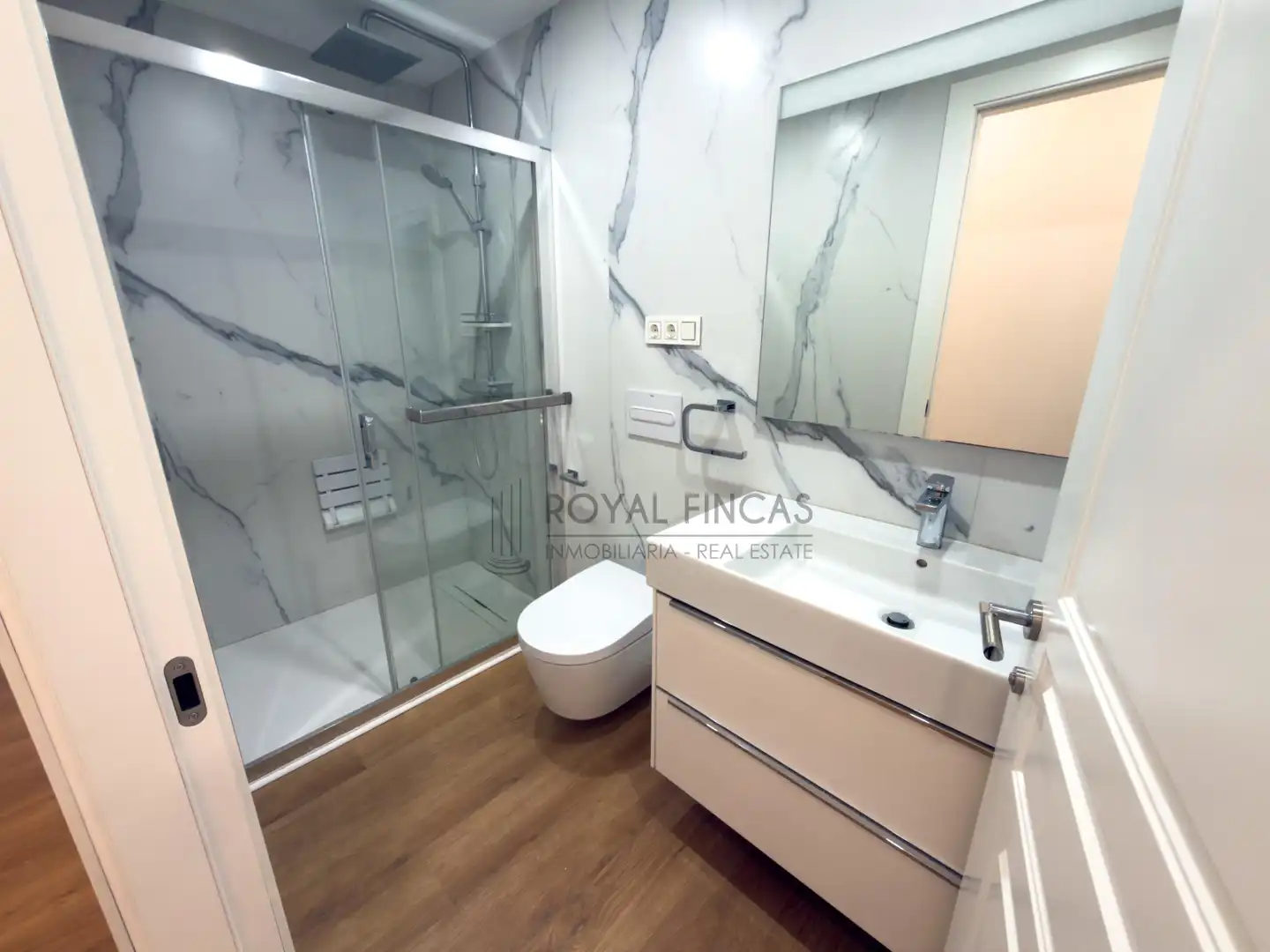 Wohnung mit Pool zum Verkauf in Calle Rodrigo de Triana 4, imagen 11