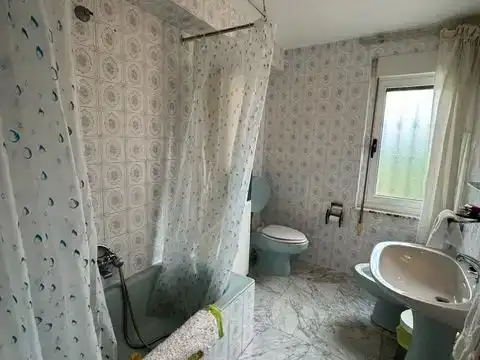 Bany de Casa o xalet en venda en Villaviciosa amb Balcó