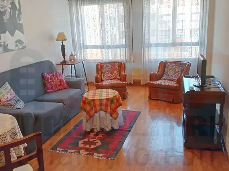 Wohnzimmer von Wohnung zur Miete in Oviedo  mit Heizung, Möbliert und Ofen