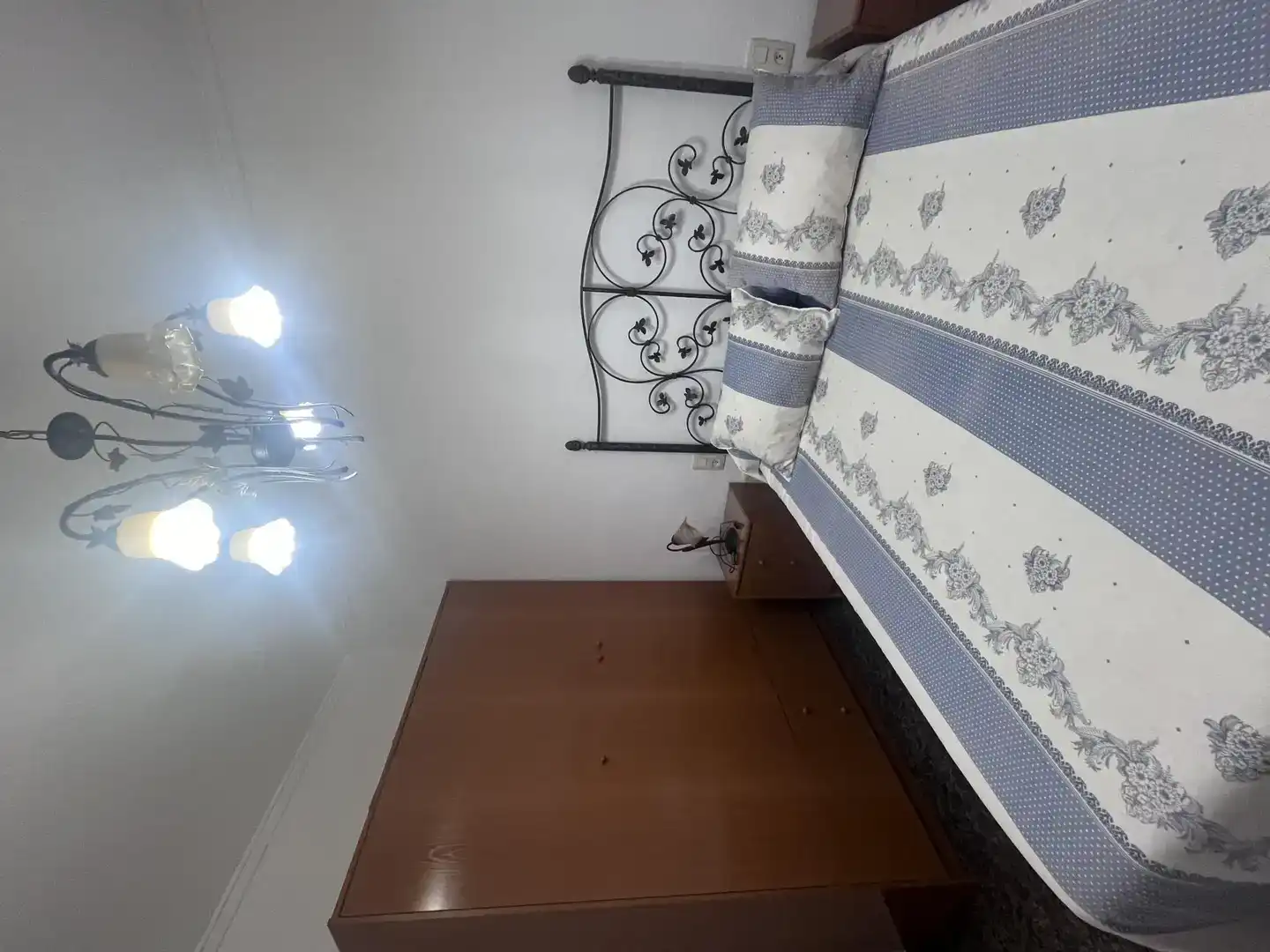 Habitación de Piso de alquiler en Elche / Elx con Amueblado y Balcón