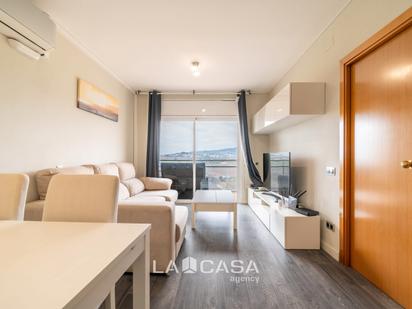 Living room of Flat for sale in Cornellà de Llobregat  with Heating, Storage room and Balcony