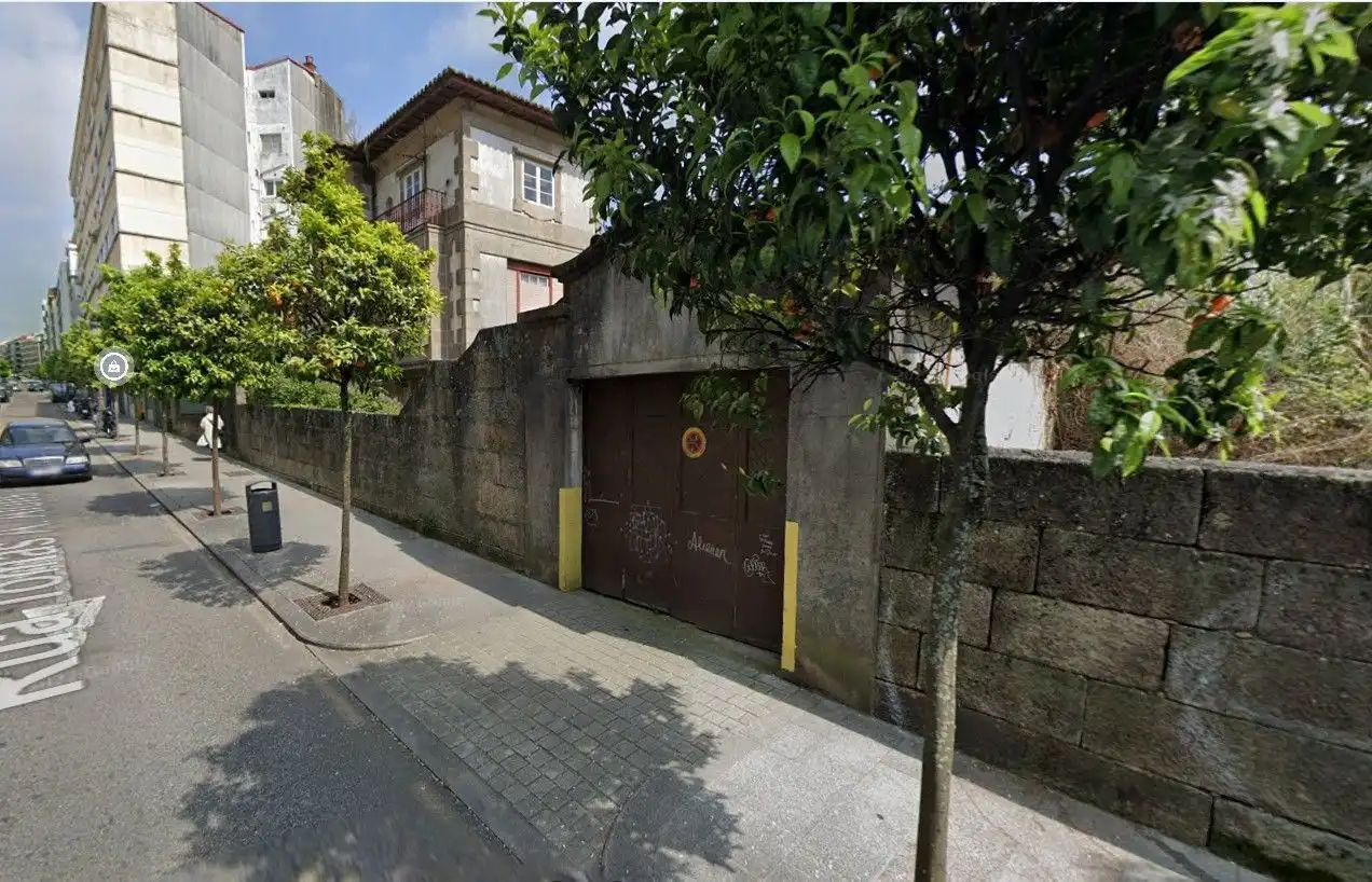 Edificio en venta en Tomas Alonso, Plaza Industria