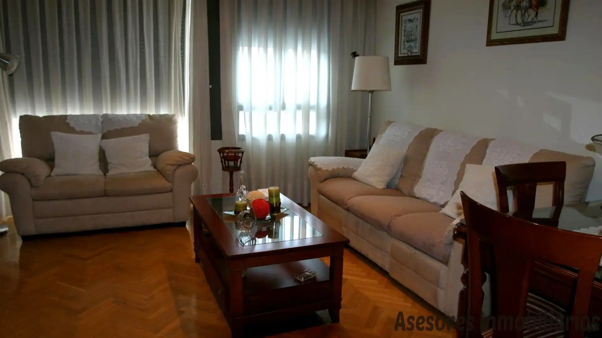 Sala d'estar de Pis en venda en  Madrid Capital amb Aire condicionat, Calefacció i Parquet