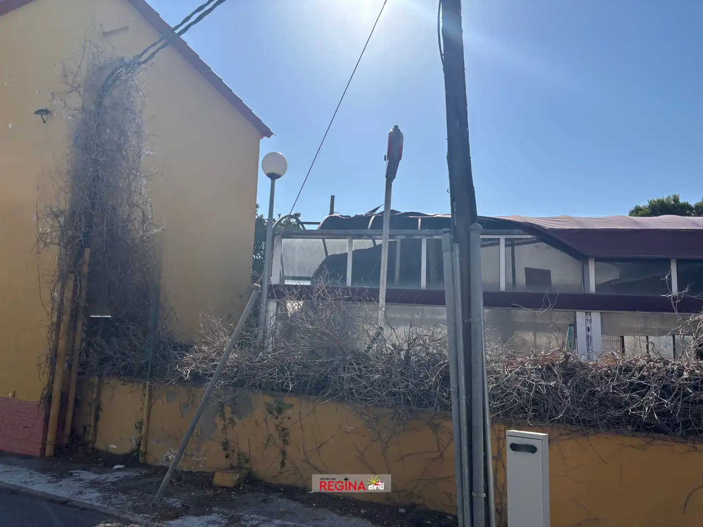 Vista exterior de Edificio en venta en L'Escala con Alarma