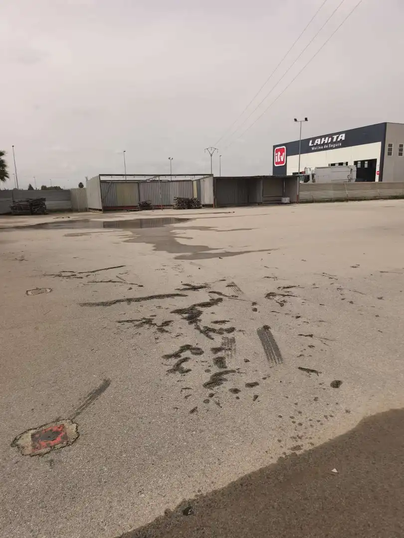 Parkplatz von Fabrikhallen zum Verkauf in Molina de Segura