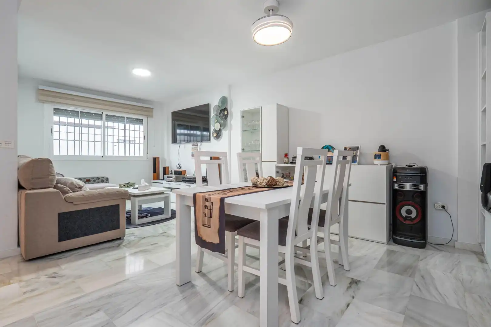 Comedor de Casa o chalet en venta en Gójar con Aire acondicionado, Calefacción y Trastero