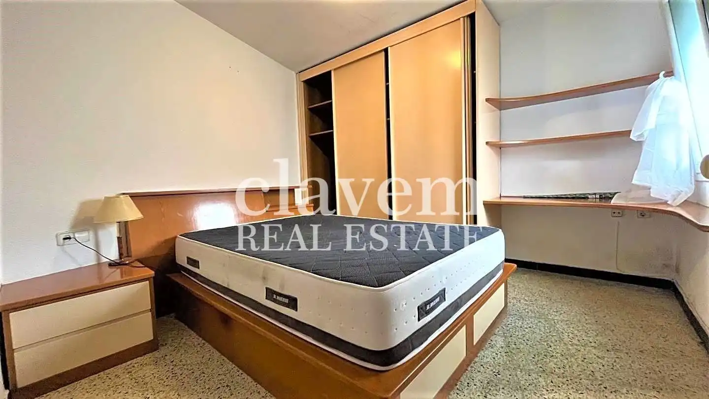 Habitación de Ático en venta en Barcelona con Aire acondicionado, Calefacción y Terraza