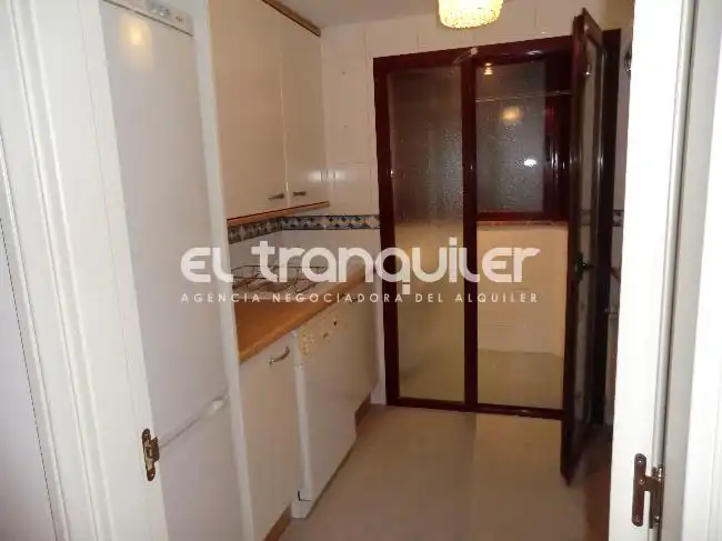 Cocina de Dúplex de alquiler en Majadahonda con Trastero, Piscina y Lavadora