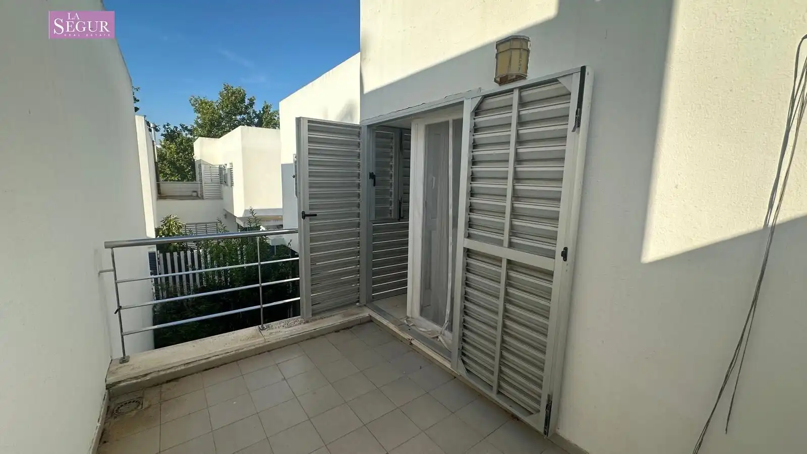 Terrassa de Casa adosada en venda en Conil de la Frontera amb Jardí privat, Terrassa i Piscina comunitària