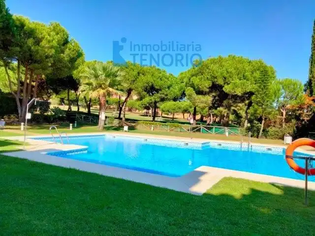 Piscina de Casa adosada en venta en Islantilla con Piscina comunitaria
