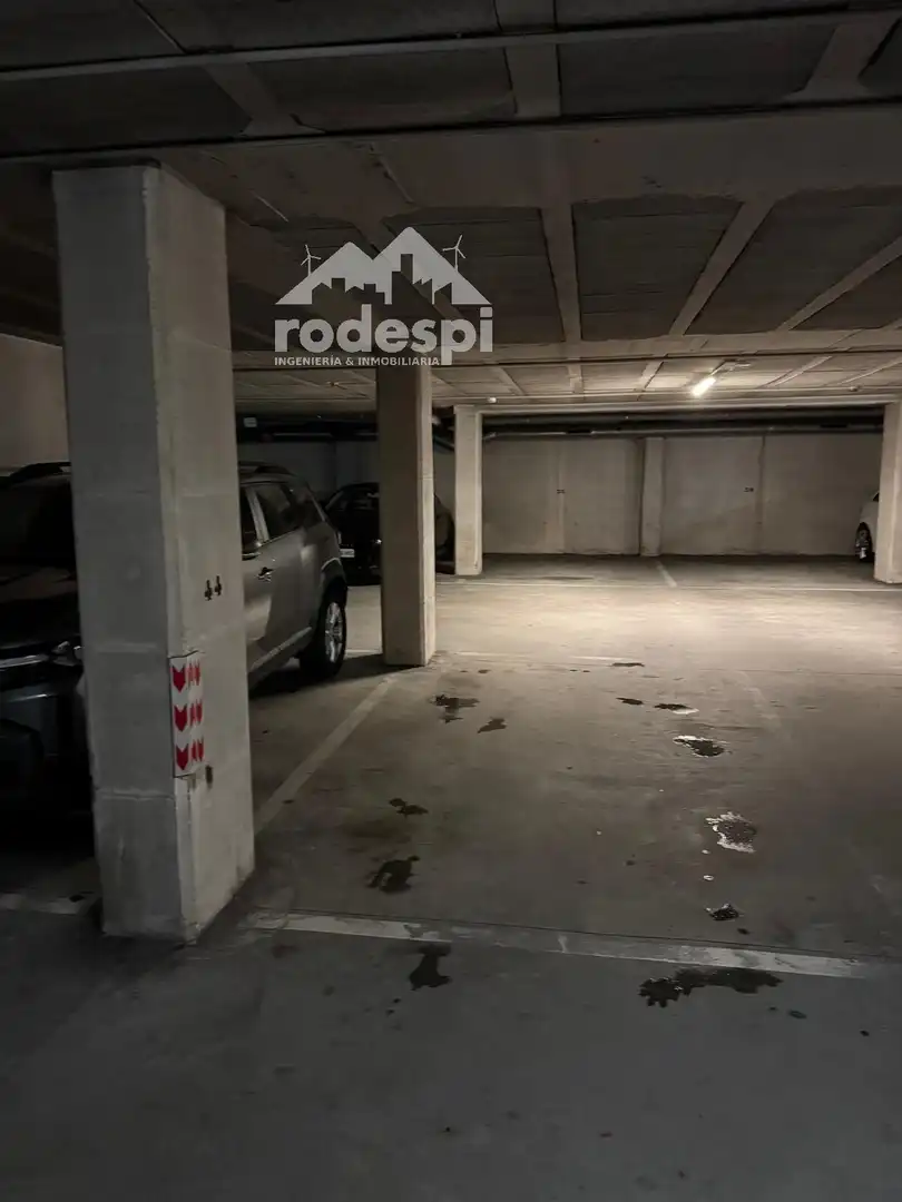 Parking de Piso de alquiler en Ponteareas, Pontevedra