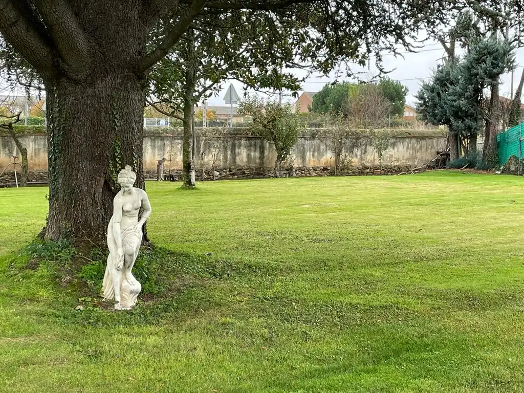 Jardí de Casa o xalet en venda en Castañares de Rioja amb Calefacció, Jardí privat i Parquet