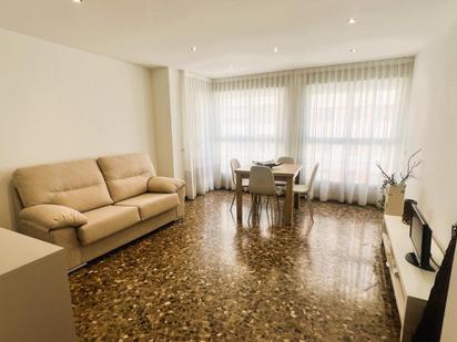 Living room of Flat for sale in Castellón de la Plana / Castelló de la Plana  with Air Conditioner, Heating and Storage room