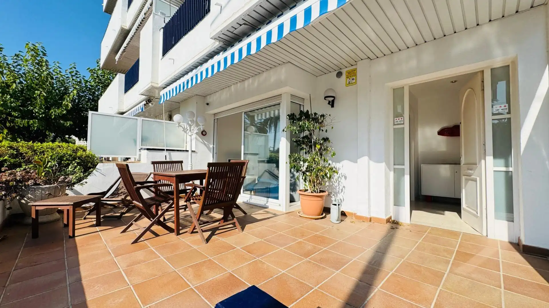 Terrasse von Erdgeschoss zur Miete in Vilanova i la Geltrú mit Klimaanlage, Heizung und Terrasse