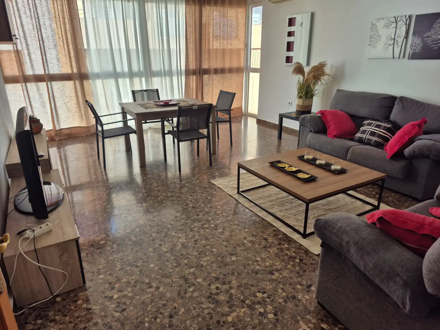 Sala d'estar de Pis de lloguer en Moncada amb Aire condicionat, Calefacció i Moblat