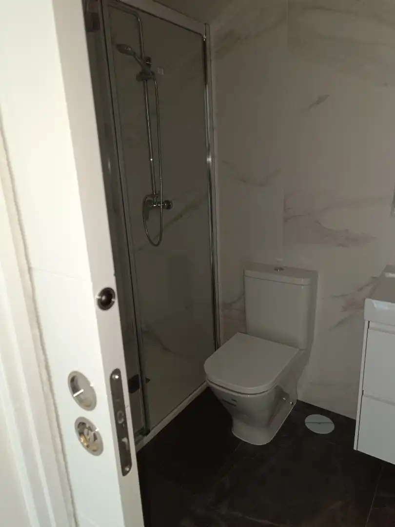 Badezimmer von Dachboden zum Verkauf in Oviedo  mit Heizung und Terrasse