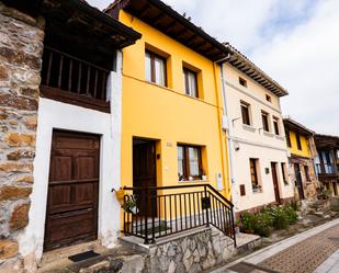 Exterior view of House or chalet for sale in Cabranes  with Heating and Parquet flooring