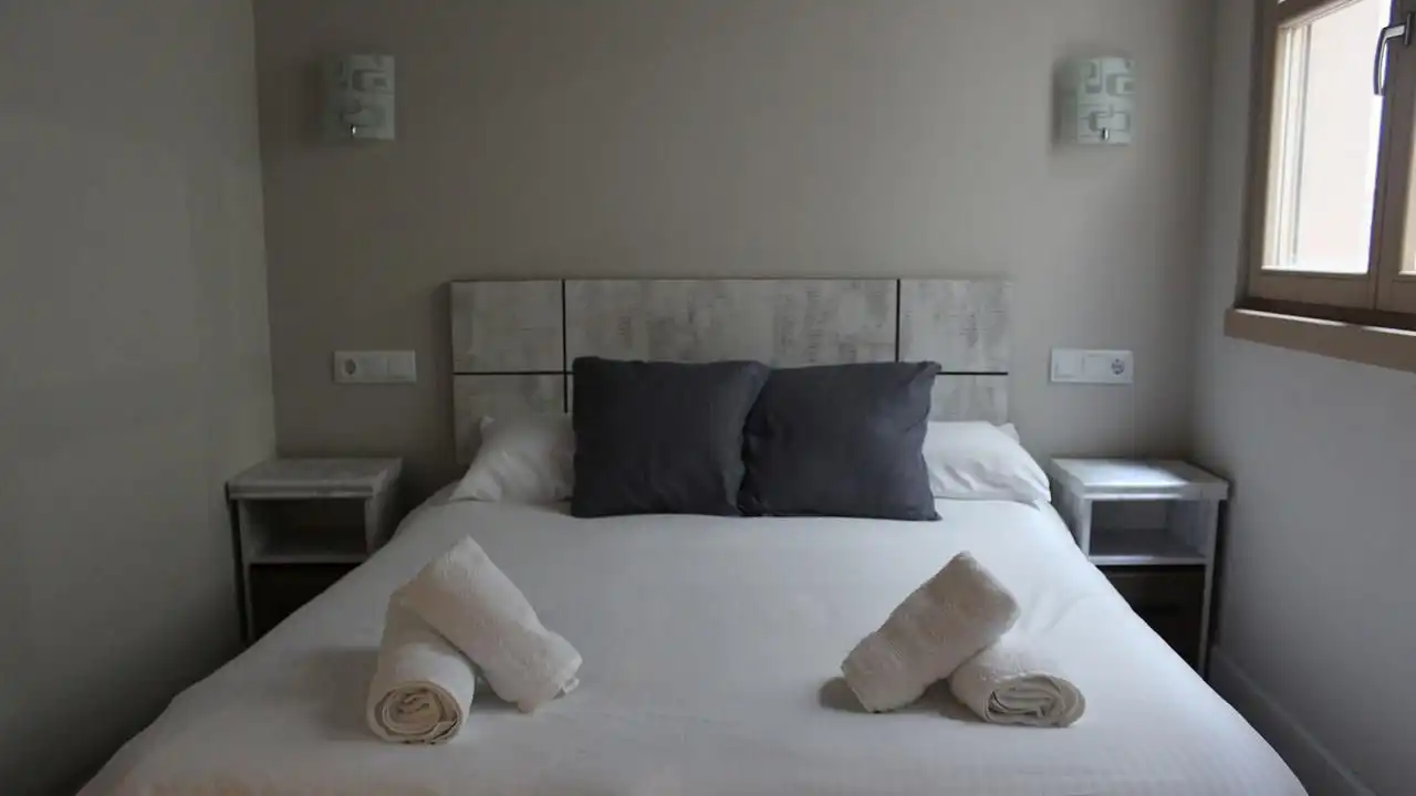 Dormitori de Apartament en venda en Salamanca amb Calefacció