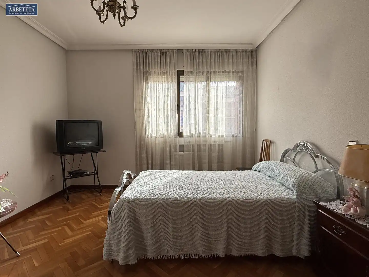 Schlafzimmer von Einfamilien-Reihenhaus zum Verkauf in Guadalajara mit Heizung, Parkett und Terrasse
