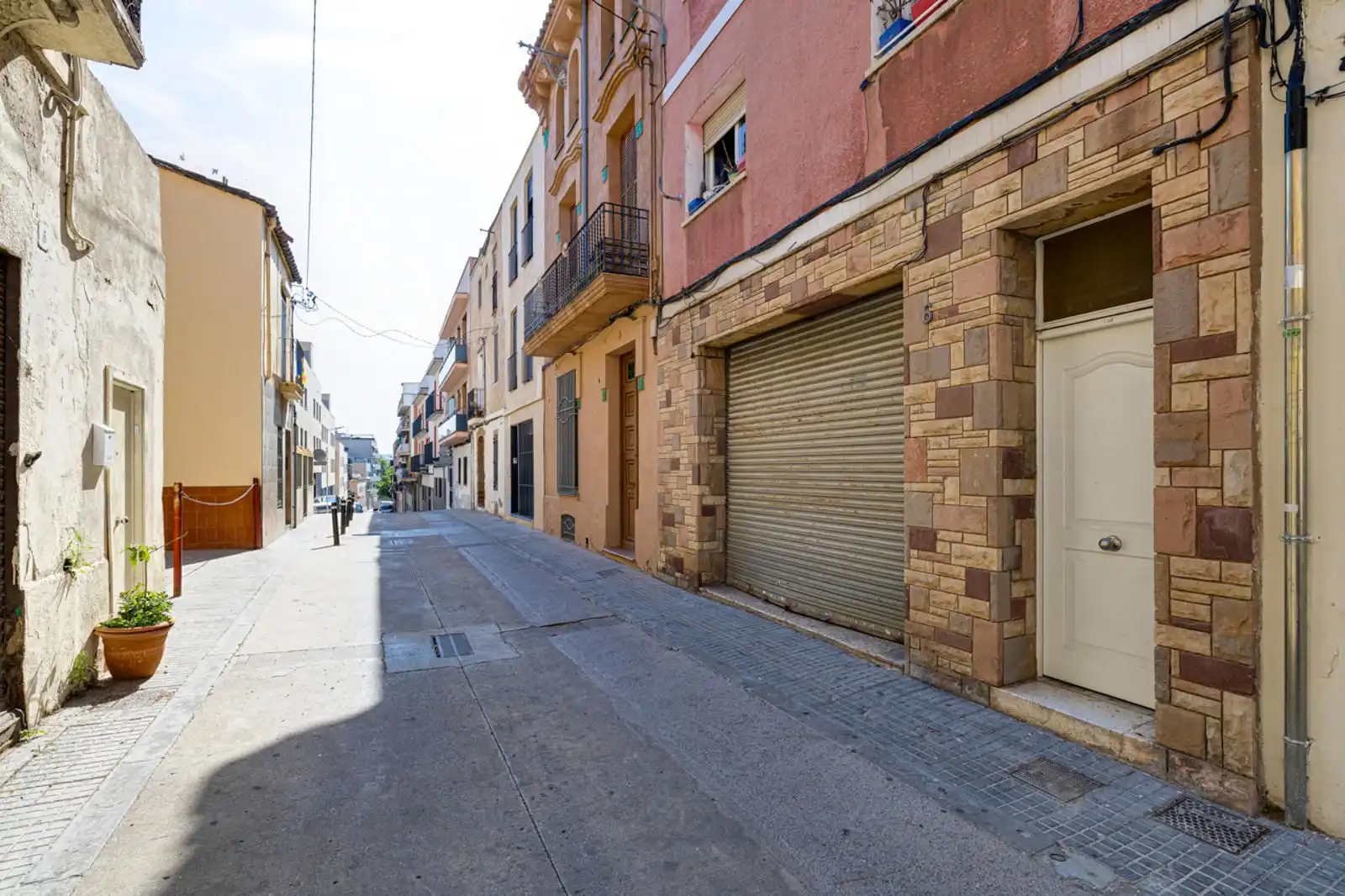 Vista exterior de Edificio en venta en Santa Coloma de Gramenet