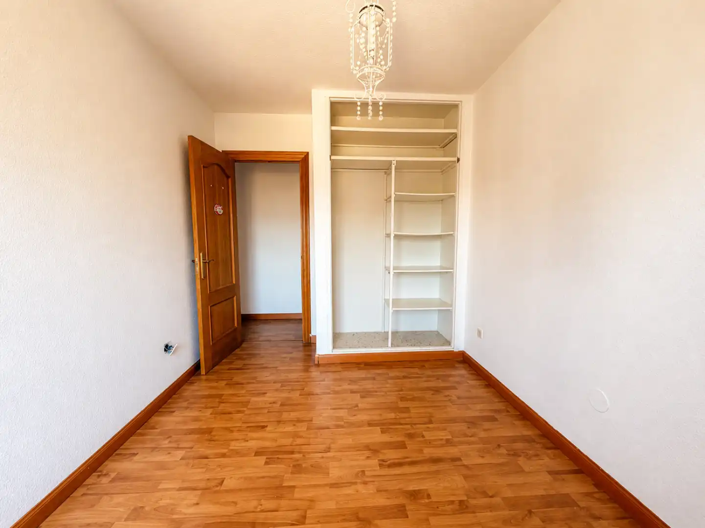 Bedroom of Flat for sale in Torrelavega   with Heating, Private garden and Parquet flooring