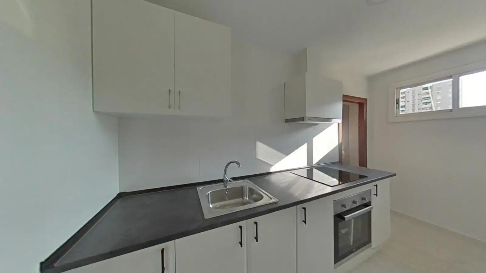 Küche von Wohnung zum Verkauf in Sabadell mit Terrasse und Balkon