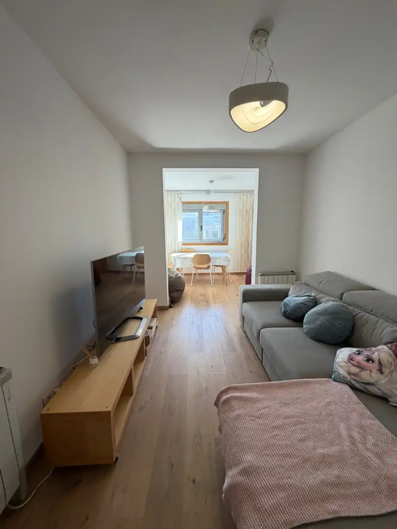 Sala d'estar de Pis en venda en A Coruña Capital  amb Calefacció, Traster i Moblat