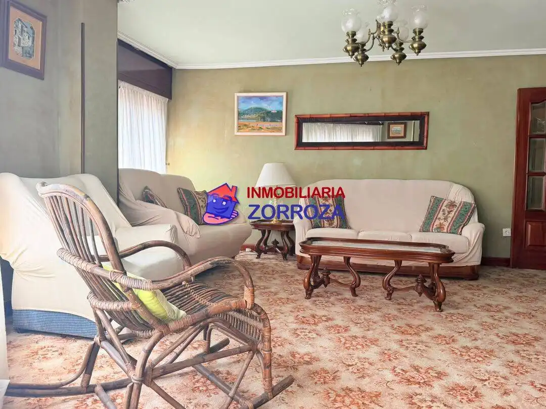 Living room of Flat for sale in Bilbao   with Heating, Storage room and Balcony