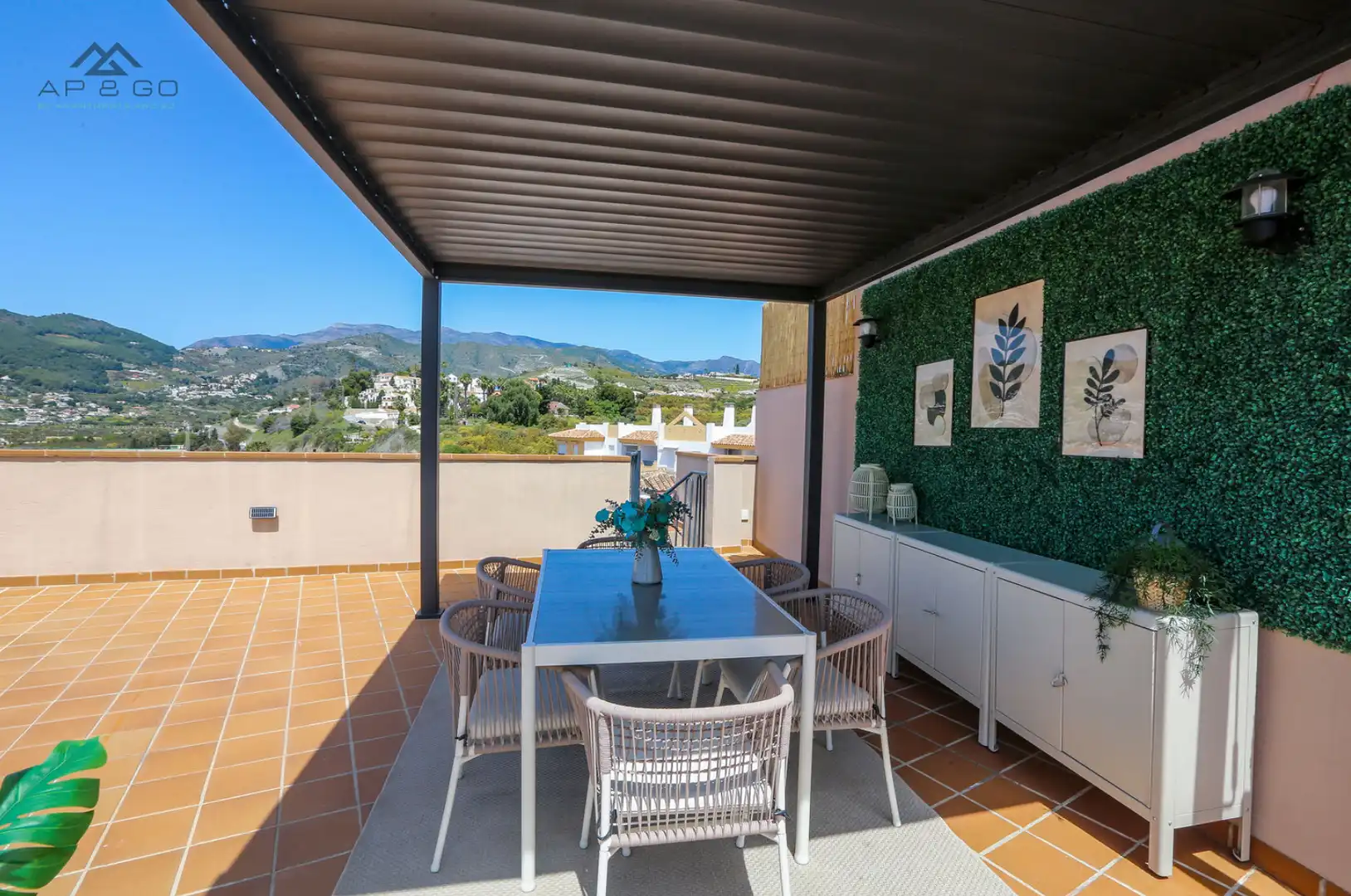 Terrassa de Dúplex de lloguer en Almuñécar amb Aire condicionat, Moblat i TV