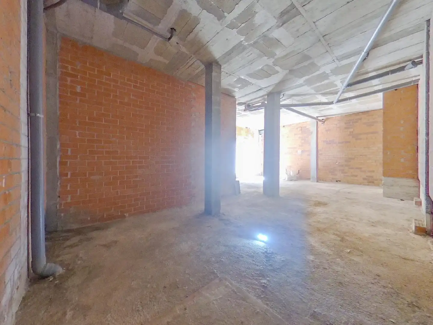 Commercial properties for sale in Llevant