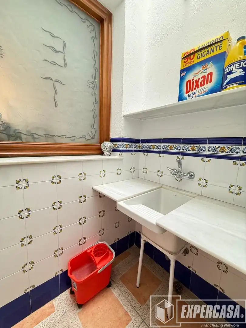 Baño de Casa o chalet de alquiler en Picassent con Calefacción, Terraza y Trastero