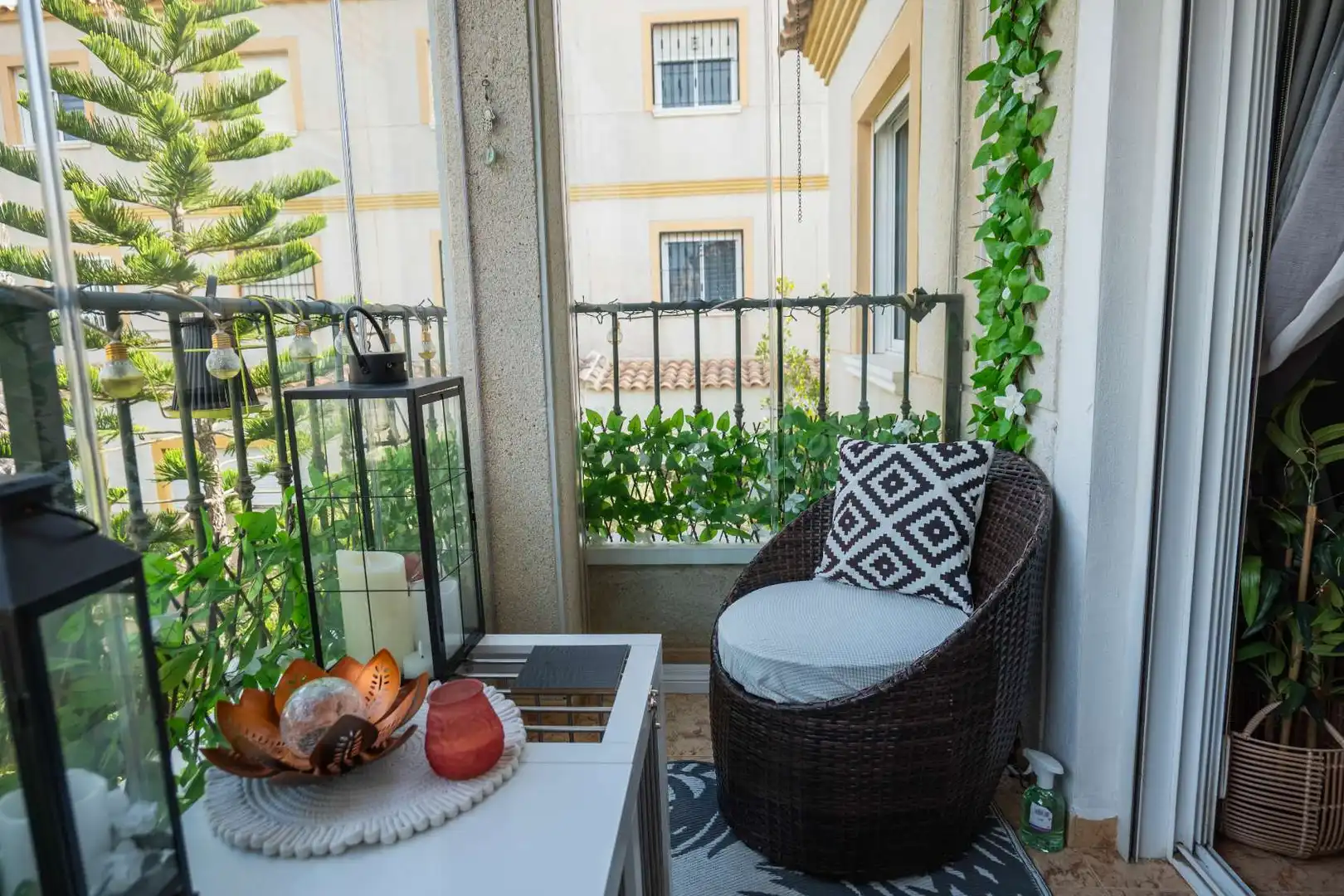 Terrasse von Einfamilien-Reihenhaus zum Verkauf in Orihuela mit Klimaanlage, Heizung und Terrasse