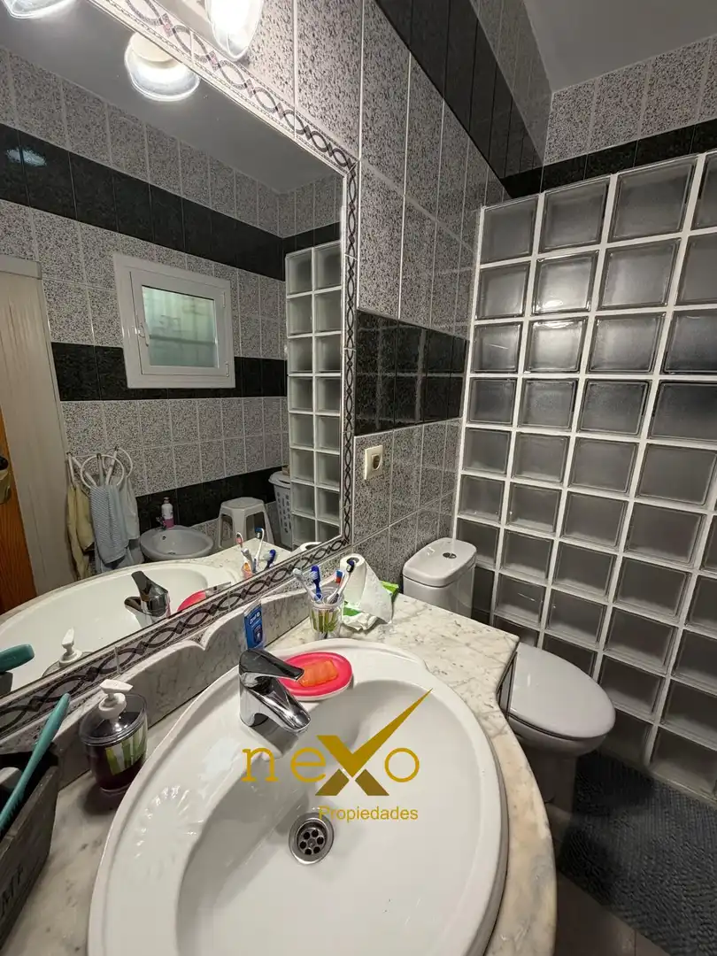 Baño de Casa o chalet en venta en Carmona con Aire acondicionado, Jardín privado y Terraza