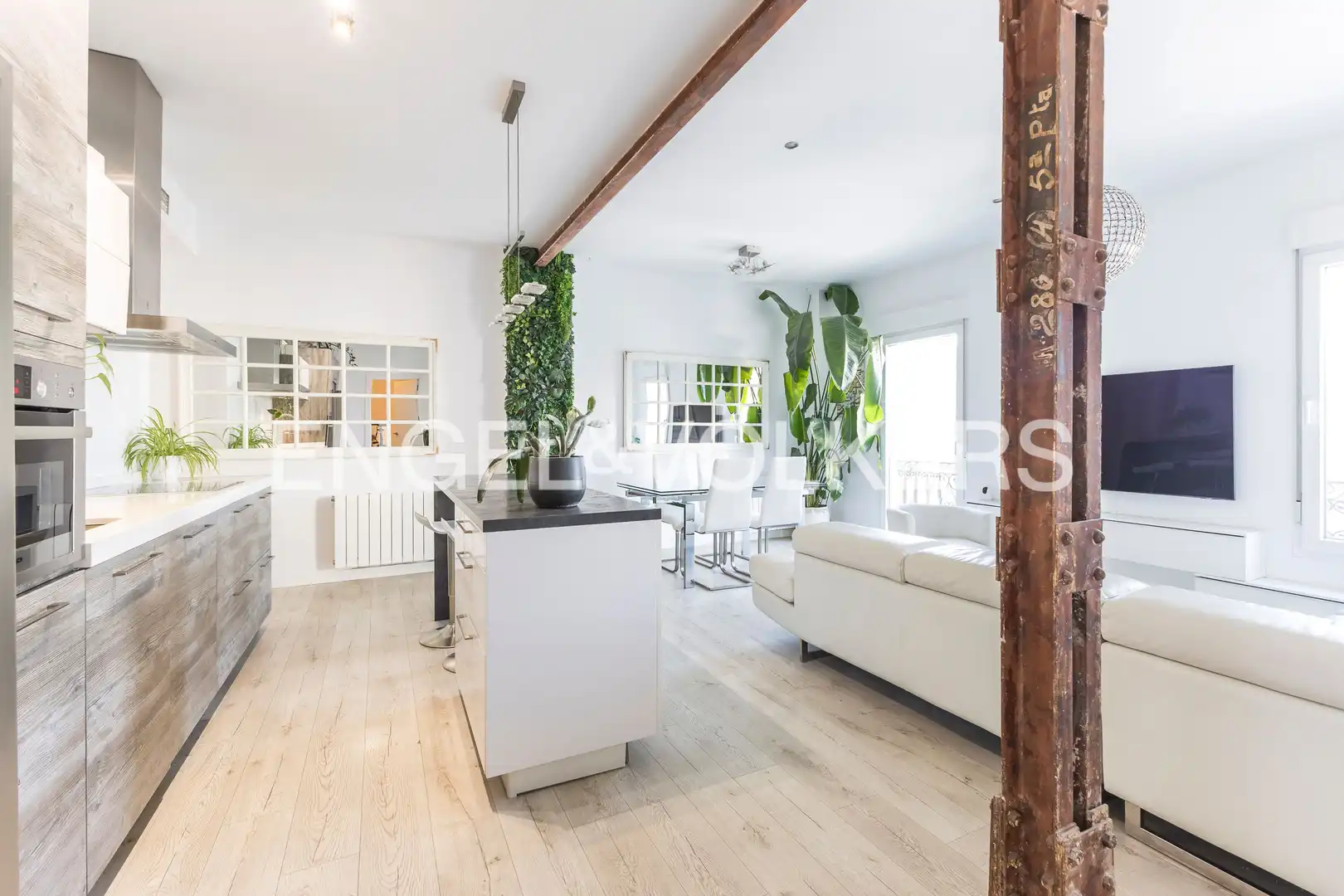 Vista exterior de Piso en venta en Madrid con Aire acondicionado y Calefacción