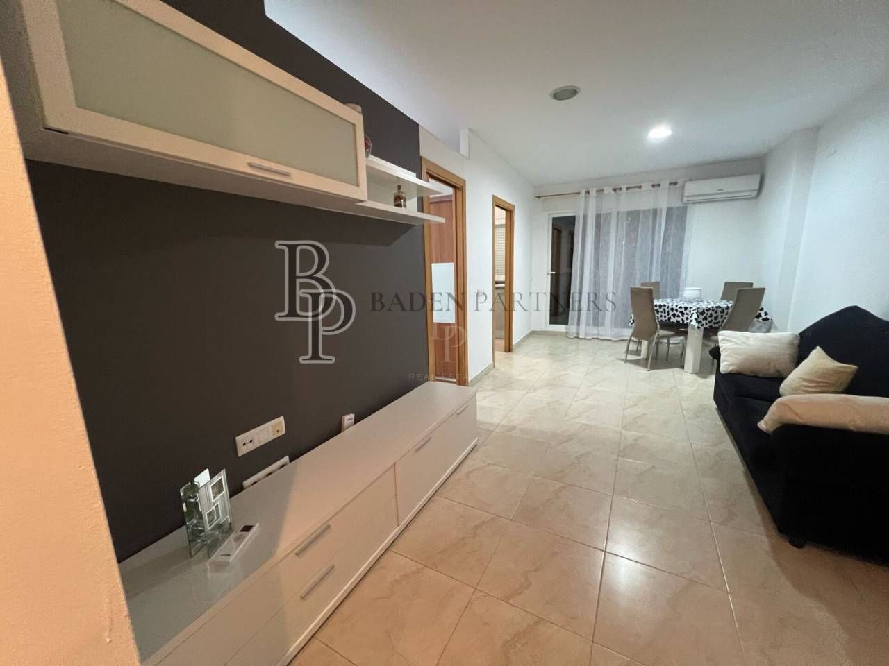 Vista exterior de Àtic de lloguer en Vinaròs amb Terrassa, Moblat i Alarma