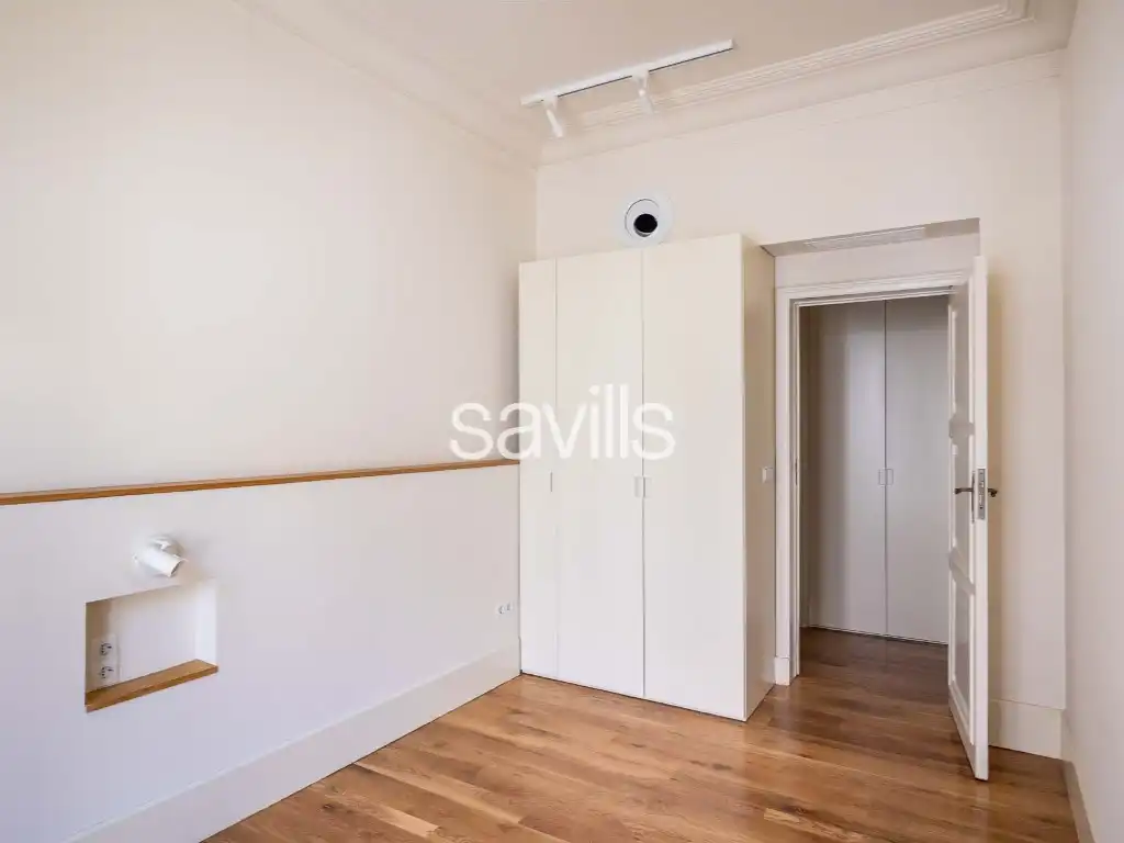 Bedroom of Apartments for sale in Sevilla
