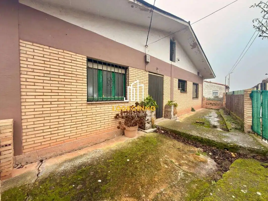 Exterior view of Houses for sale in Tricio  with Heating, Private garden and Parquet flooring