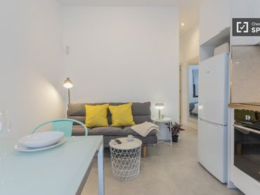 Appartamento con balcone in affitto a Benicalap