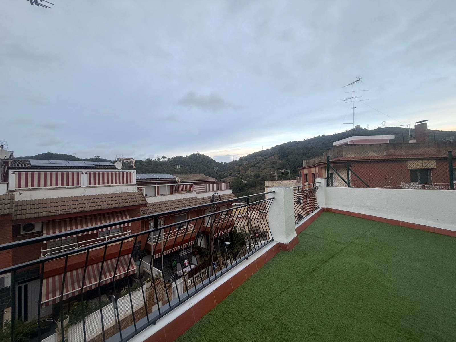 Terrassa de Pis de lloguer en Sant Boi de Lluçanès amb Terrassa