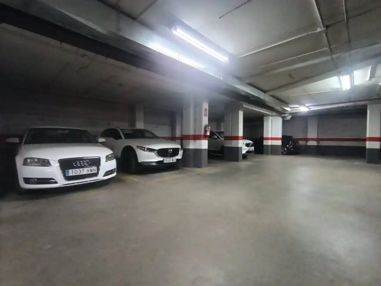 Parkplatz von Wohnung zum Verkauf in Burgos mit Heizung, Parkett und Terrasse