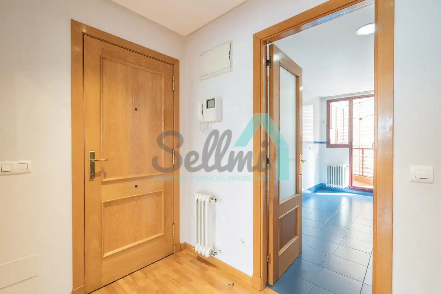 Piso de alquiler en Oviedo  con Calefacción, Parquet y Terraza