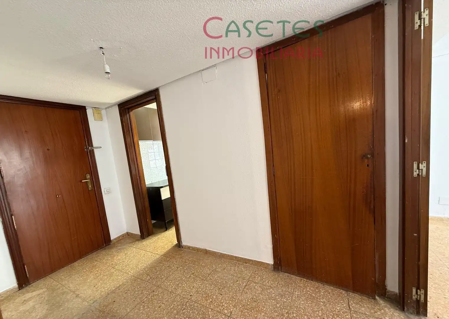 Piso en venta en Valencia con Trastero y Balcón