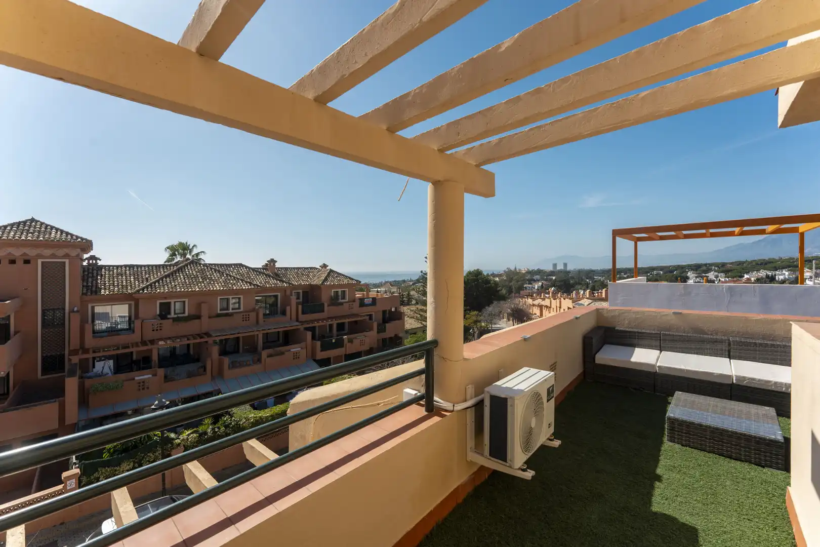 Reihenhaus mit Terrasse zum Verkauf in Elviria - Cabopino, imagen 45