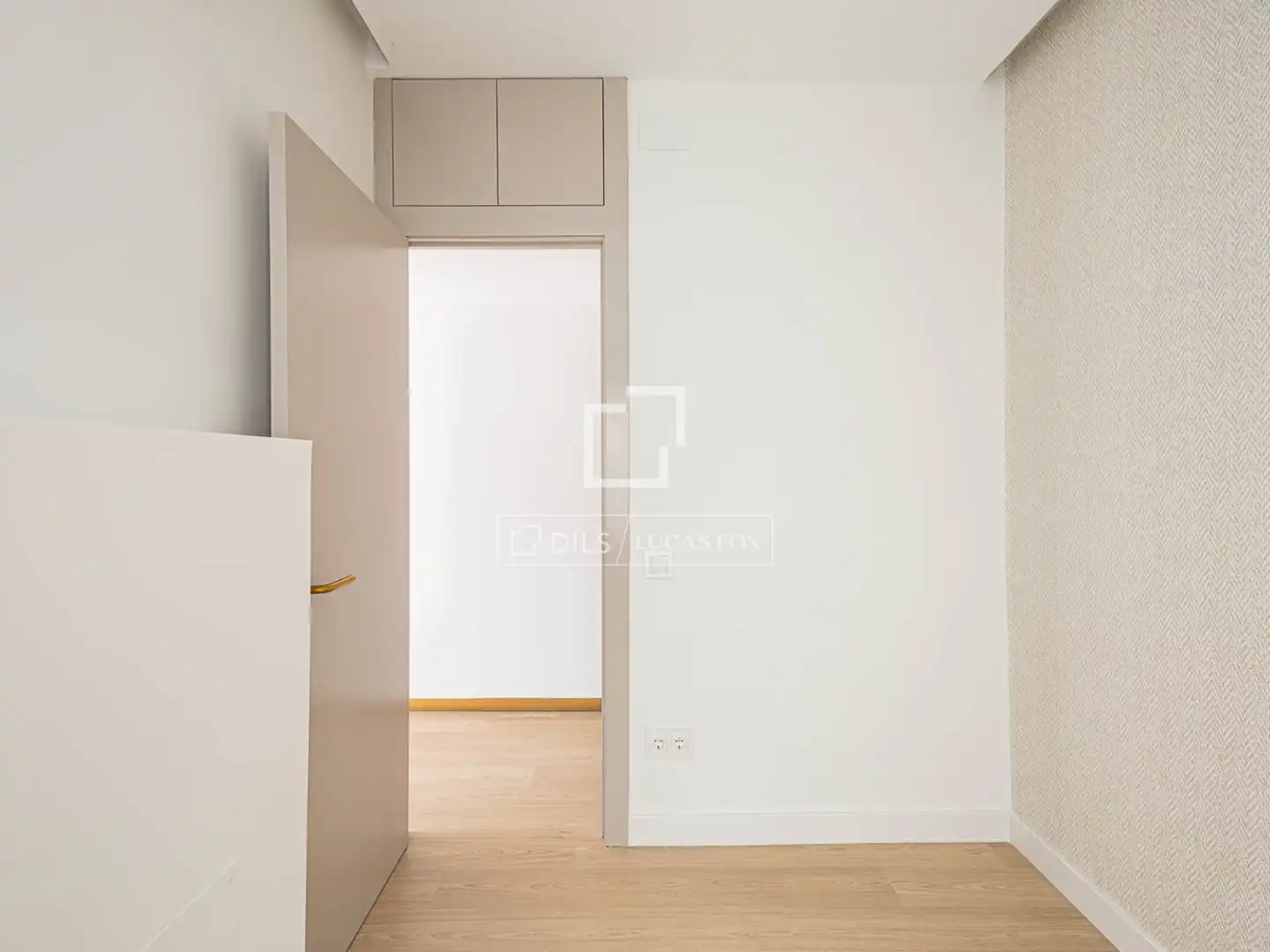 Schlafzimmer von Wohnung zur Miete in Barcelona mit Klimaanlage, Parkett und Terrasse