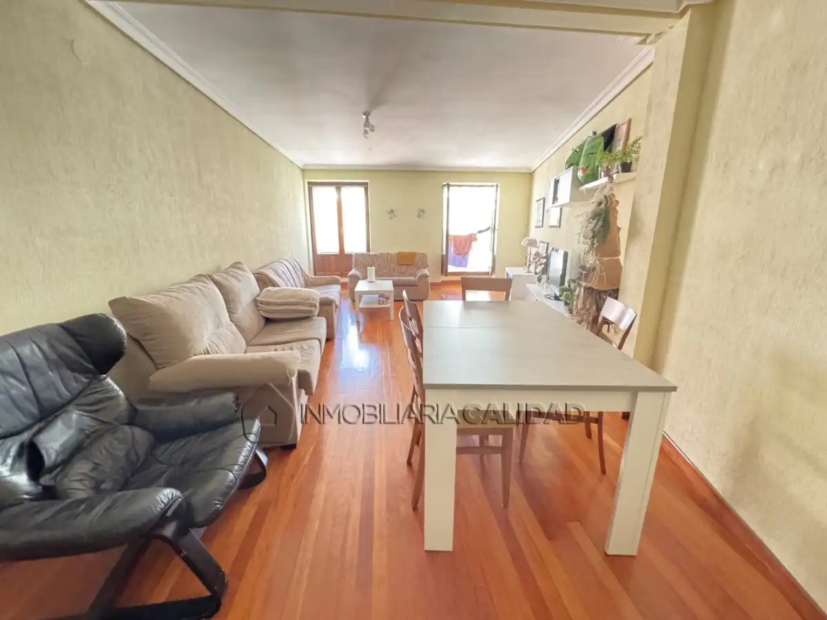 Sala de estar de Piso de alquiler en Burgos con Calefacción y Amueblado