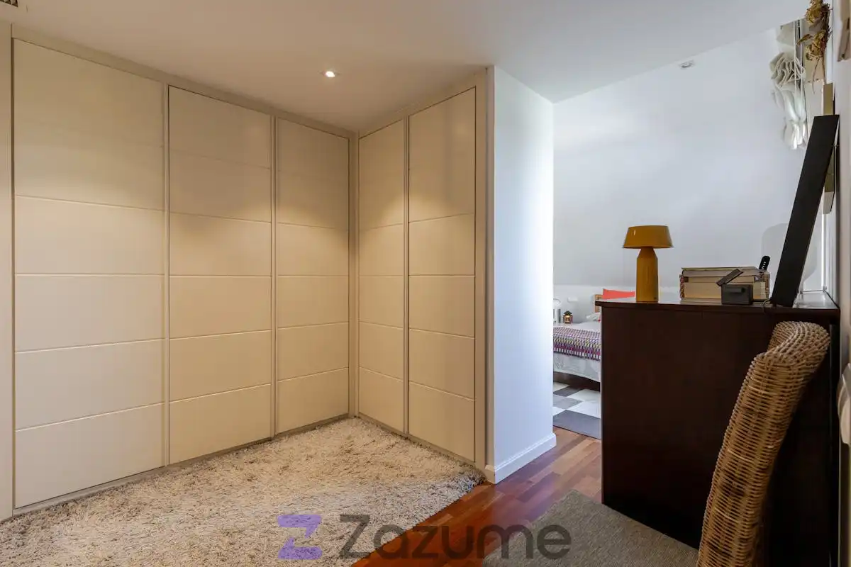 Bedroom of Flat for rent in Pozuelo de Alarcón  with Air Conditioner, Heating and Parquet flooring